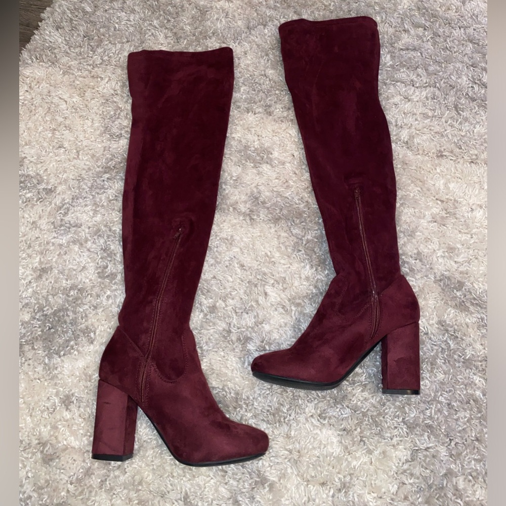 Carlos Santana Suede Knee High Boots - Picture 3 of 4